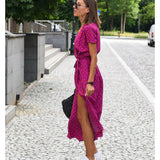 Feline – Elegante jurk met V-hals en Figuurvormende Snit