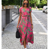 Feline – Elegante jurk met V-hals en Figuurvormende Snit