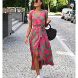Feline – Elegante jurk met V-hals en Figuurvormende Snit
