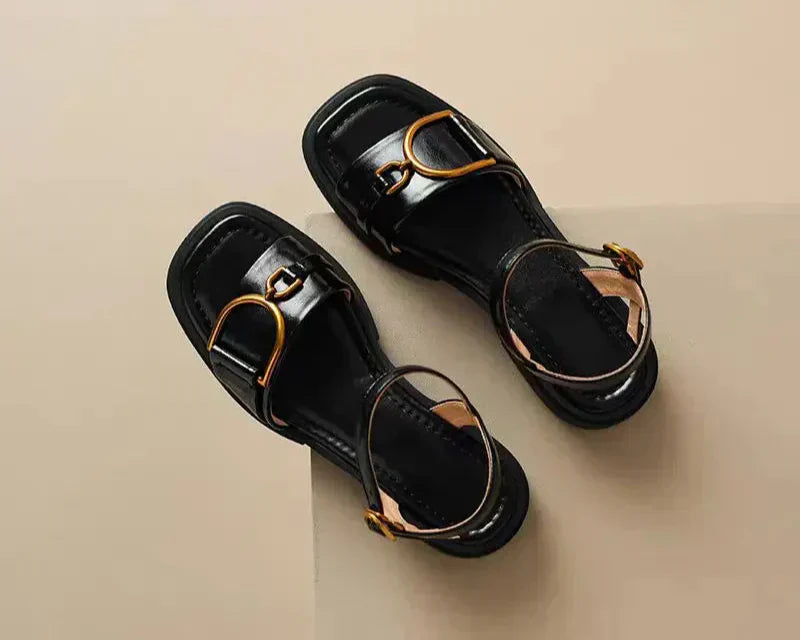 Amara | Sandalen met Gesp
