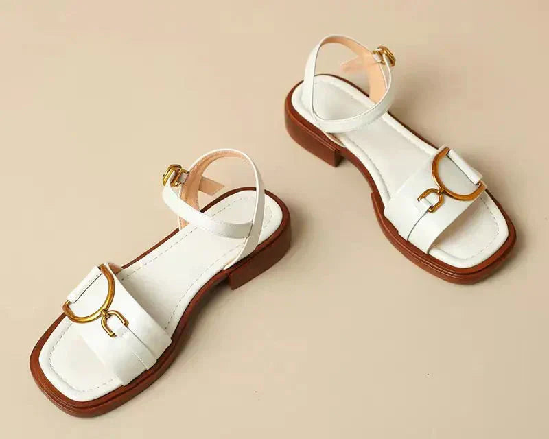 Amara | Sandalen met Gesp