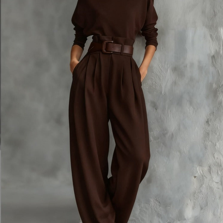 Lova | Moderne Getailleerde Jumpsuit