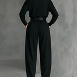 Lova | Moderne Getailleerde Jumpsuit